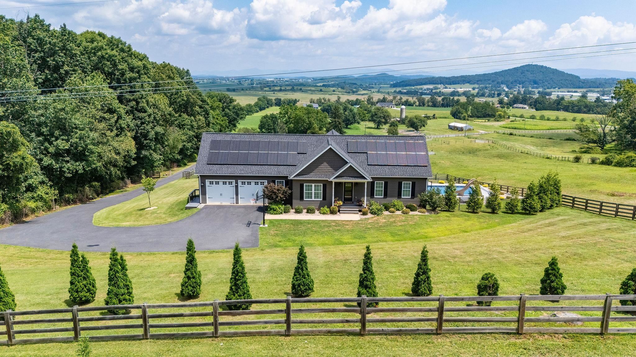 635 CHURCHMANS MILL RD, STUARTS DRAFT, Virginia 24477, 4 Bedrooms Bedrooms, ,3 BathroomsBathrooms,Residential,635 CHURCHMANS MILL RD,675523 MLS # 675523