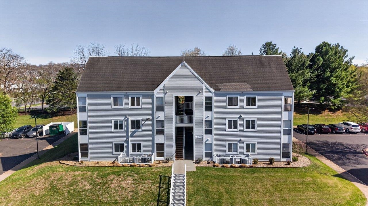 1336 HUNTERS RD, HARRISONBURG, Virginia 22801, 2 Bedrooms Bedrooms, ,2 BathroomsBathrooms,Residential,1336 HUNTERS RD,675532 MLS # 675532