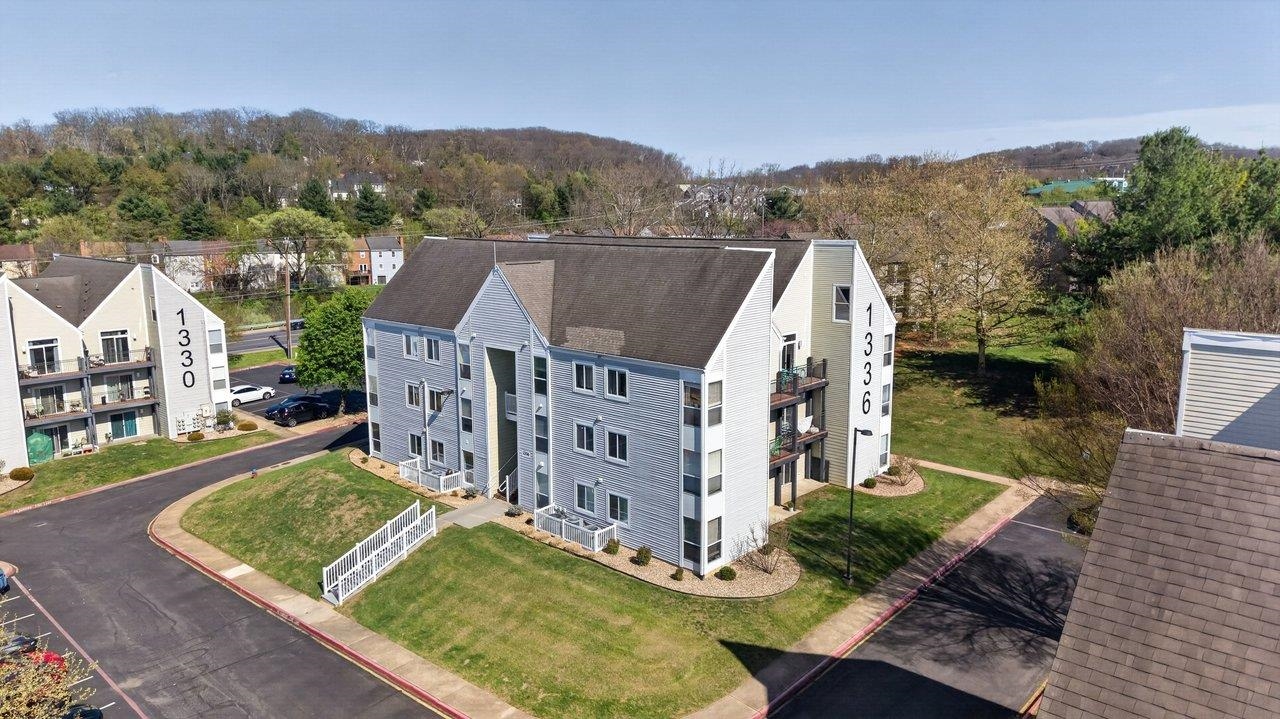 1336 HUNTERS RD, HARRISONBURG, Virginia 22801, 2 Bedrooms Bedrooms, ,2 BathroomsBathrooms,Residential,1336 HUNTERS RD,675532 MLS # 675532