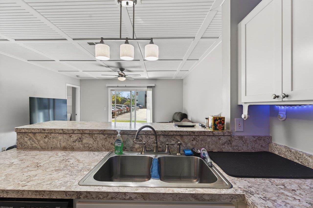 1336 HUNTERS RD, HARRISONBURG, Virginia 22801, 2 Bedrooms Bedrooms, ,2 BathroomsBathrooms,Residential,1336 HUNTERS RD,675532 MLS # 675532