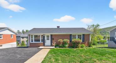 316 CARLTON RD, CHARLOTTESVILLE, Virginia 22902, 4 Bedrooms Bedrooms, ,2 BathroomsBathrooms,Residential,316 CARLTON RD,675540 MLS # 675540