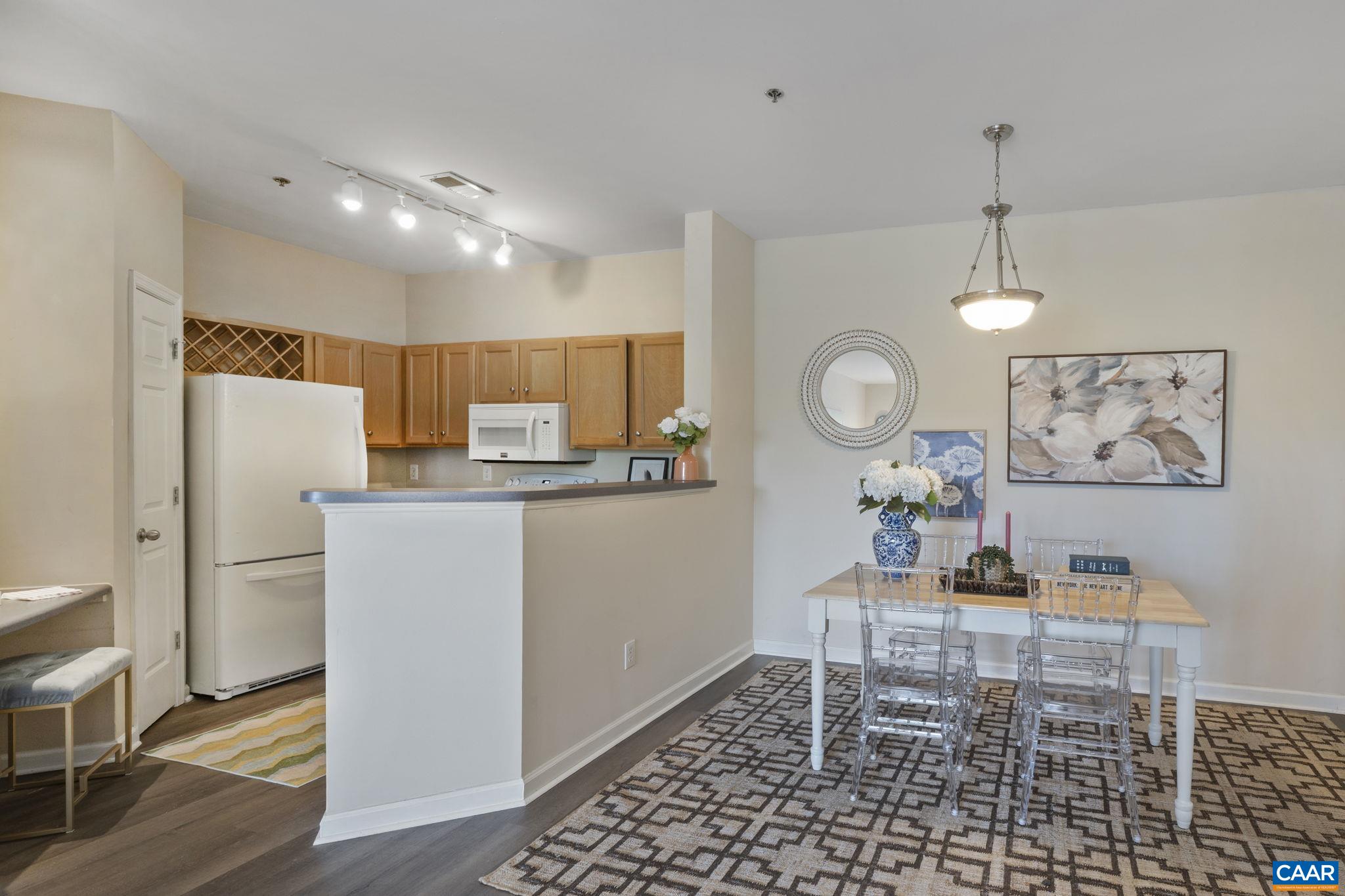 280 RIVERBEND DR, CHARLOTTESVILLE, Virginia 22911, 2 Bedrooms Bedrooms, ,2 BathroomsBathrooms,Residential,280 RIVERBEND DR,675543 MLS # 675543 280 RIVERBEND DR, CHARLOTTESVILLE, Virginia 22911, 2 Bedrooms Bedrooms, ,2 BathroomsBathrooms,Residential,280 RIVERBEND DR,675543 MLS # 675543