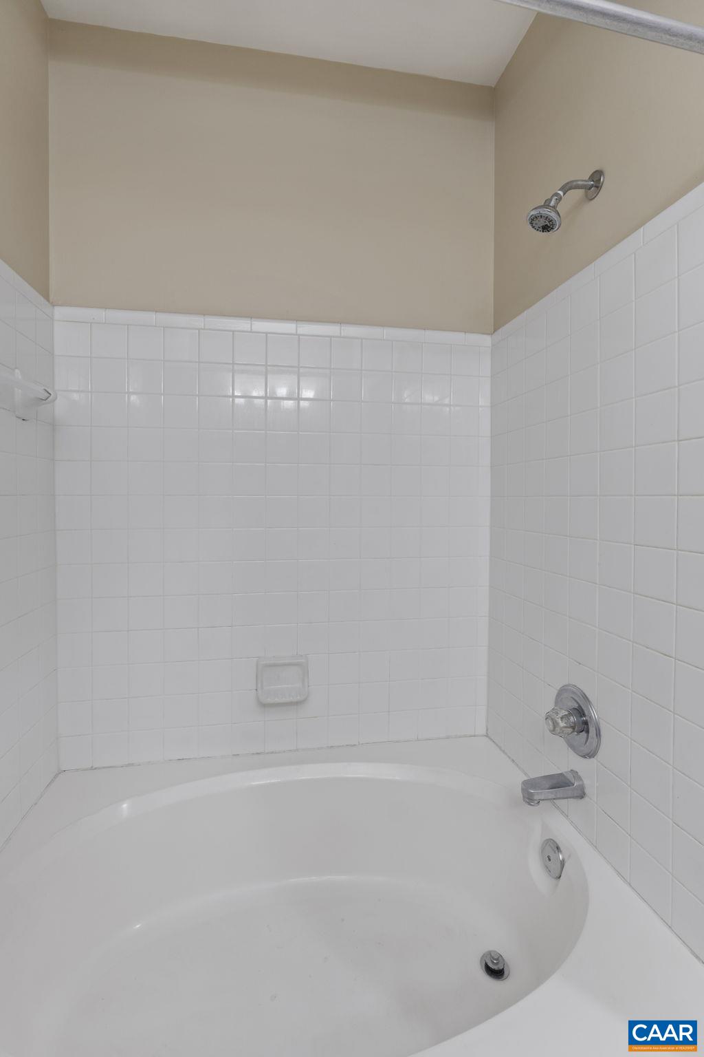 280 RIVERBEND DR, CHARLOTTESVILLE, Virginia 22911, 2 Bedrooms Bedrooms, ,2 BathroomsBathrooms,Residential,280 RIVERBEND DR,675543 MLS # 675543 280 RIVERBEND DR, CHARLOTTESVILLE, Virginia 22911, 2 Bedrooms Bedrooms, ,2 BathroomsBathrooms,Residential,280 RIVERBEND DR,675543 MLS # 675543