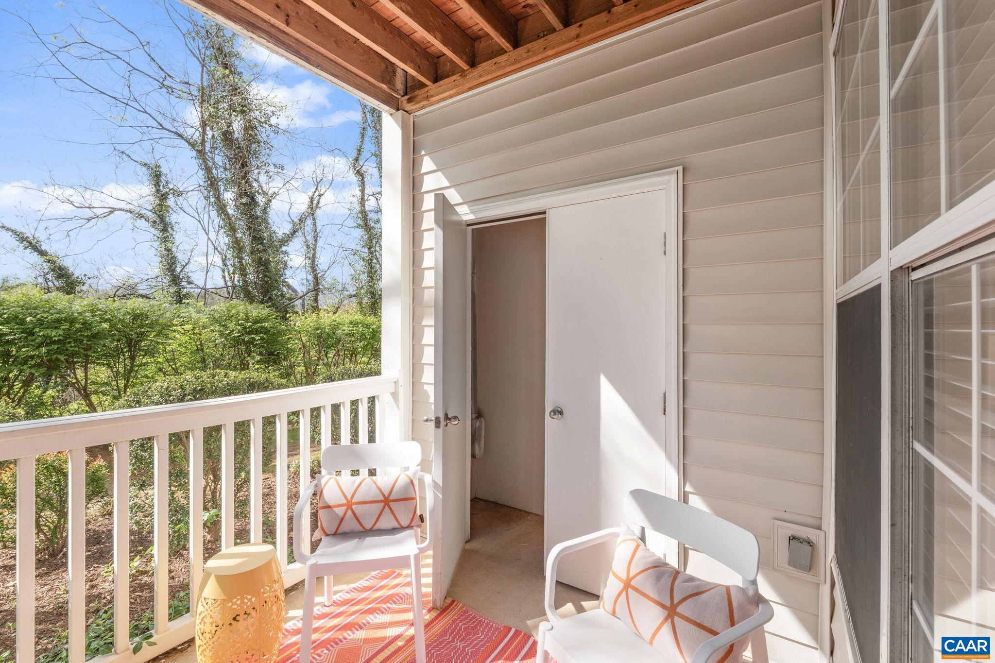 280 RIVERBEND DR, CHARLOTTESVILLE, Virginia 22911, 2 Bedrooms Bedrooms, ,2 BathroomsBathrooms,Residential,280 RIVERBEND DR,675543 MLS # 675543 280 RIVERBEND DR, CHARLOTTESVILLE, Virginia 22911, 2 Bedrooms Bedrooms, ,2 BathroomsBathrooms,Residential,280 RIVERBEND DR,675543 MLS # 675543