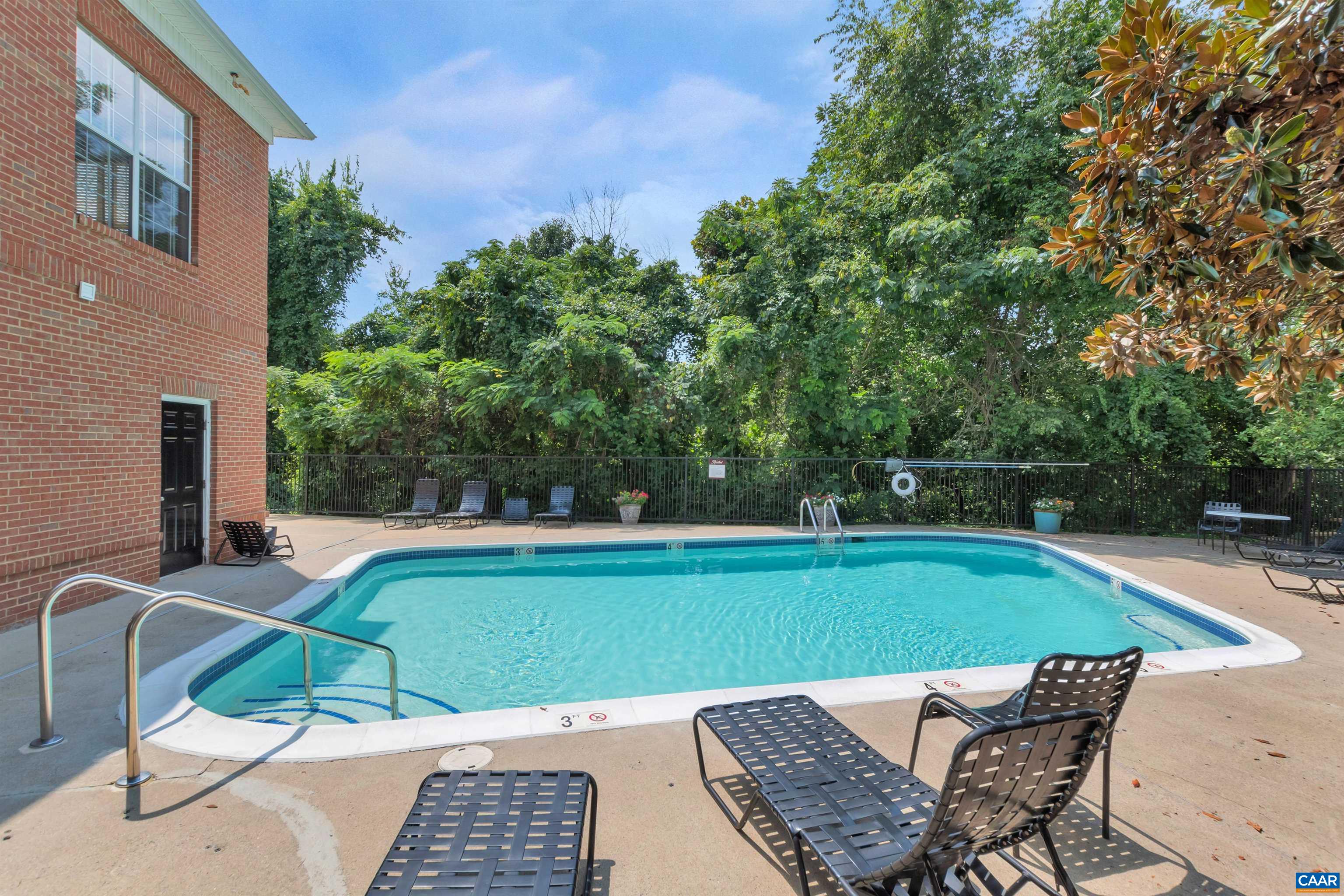 280 RIVERBEND DR, CHARLOTTESVILLE, Virginia 22911, 2 Bedrooms Bedrooms, ,2 BathroomsBathrooms,Residential,280 RIVERBEND DR,675543 MLS # 675543 280 RIVERBEND DR, CHARLOTTESVILLE, Virginia 22911, 2 Bedrooms Bedrooms, ,2 BathroomsBathrooms,Residential,280 RIVERBEND DR,675543 MLS # 675543