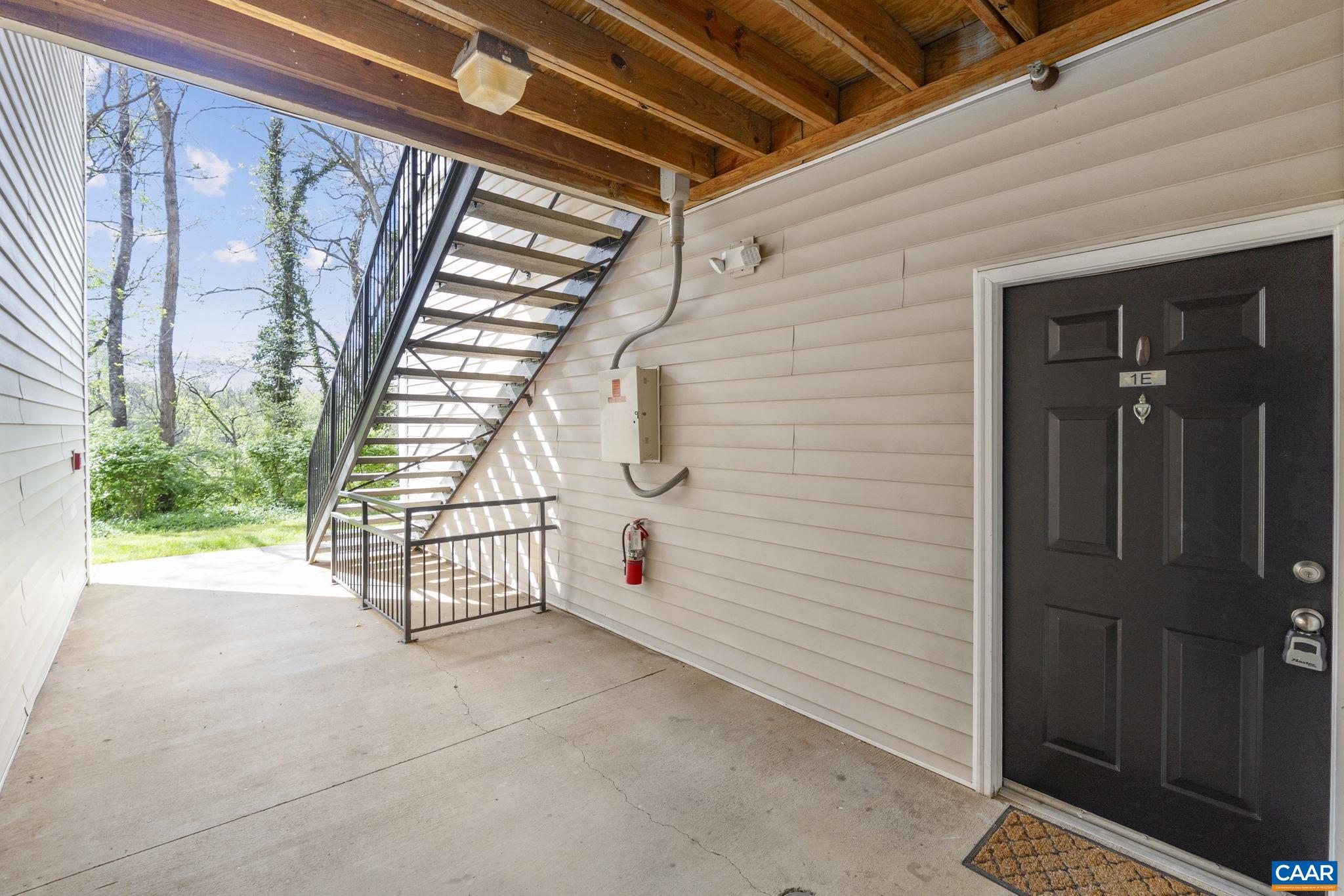 280 RIVERBEND DR, CHARLOTTESVILLE, Virginia 22911, 2 Bedrooms Bedrooms, ,2 BathroomsBathrooms,Residential,280 RIVERBEND DR,675543 MLS # 675543 280 RIVERBEND DR, CHARLOTTESVILLE, Virginia 22911, 2 Bedrooms Bedrooms, ,2 BathroomsBathrooms,Residential,280 RIVERBEND DR,675543 MLS # 675543