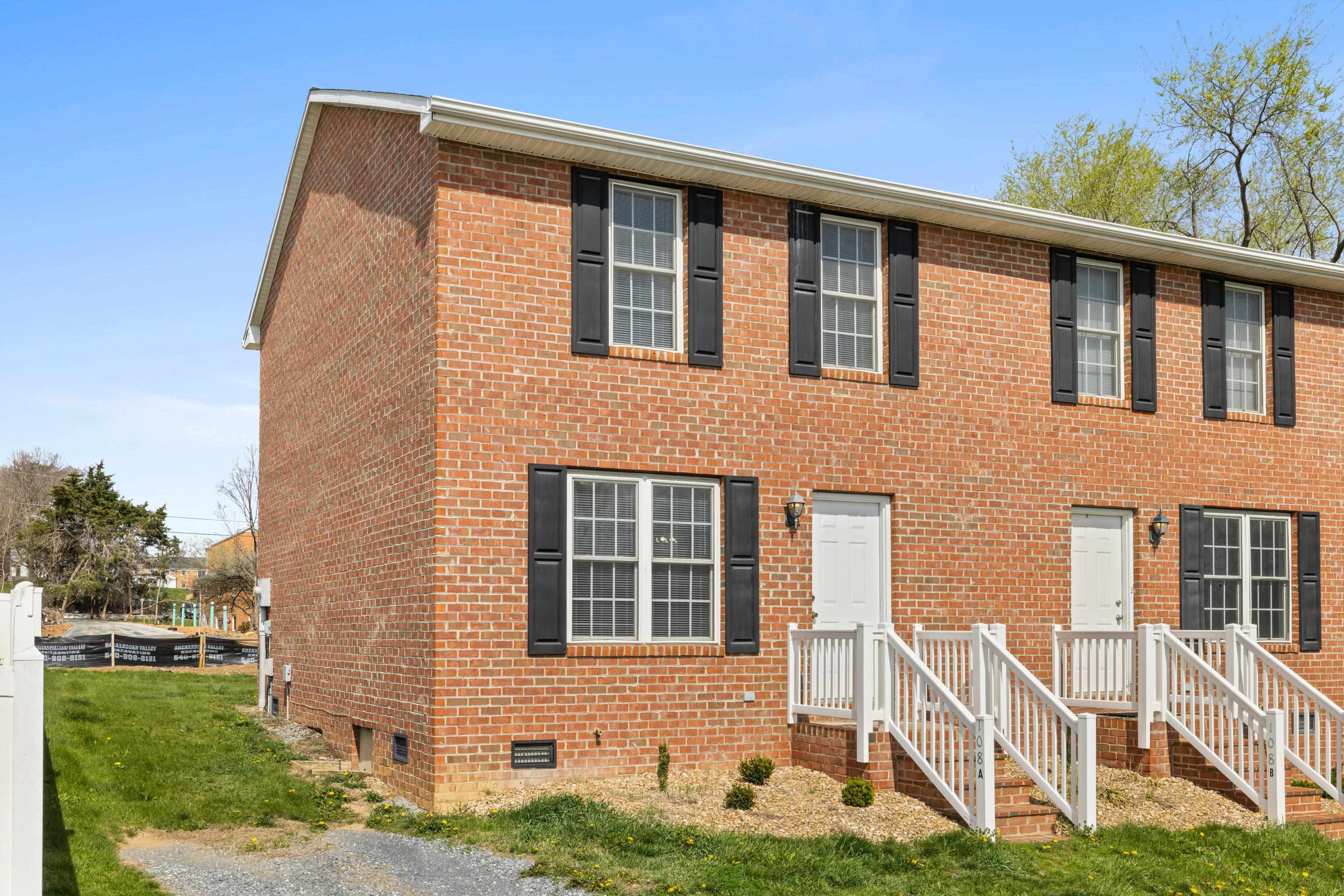 108 PLEASANT HILL RD, HARRISONBURG, Virginia 22801, ,Residential,108 PLEASANT HILL RD,675563 MLS # 675563