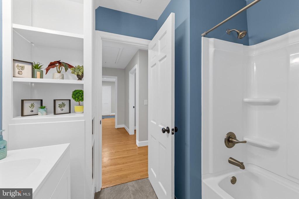 115 WASHINGTON ST, MADISON, Virginia 22727, 4 Bedrooms Bedrooms, ,2 BathroomsBathrooms,Residential,115 WASHINGTON ST,VAMA2002656 MLS # VAMA2002656