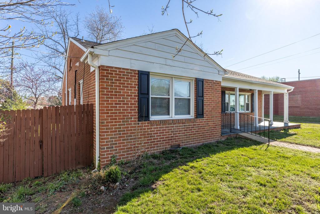 115 WASHINGTON ST, MADISON, Virginia 22727, 4 Bedrooms Bedrooms, ,2 BathroomsBathrooms,Residential,115 WASHINGTON ST,VAMA2002656 MLS # VAMA2002656