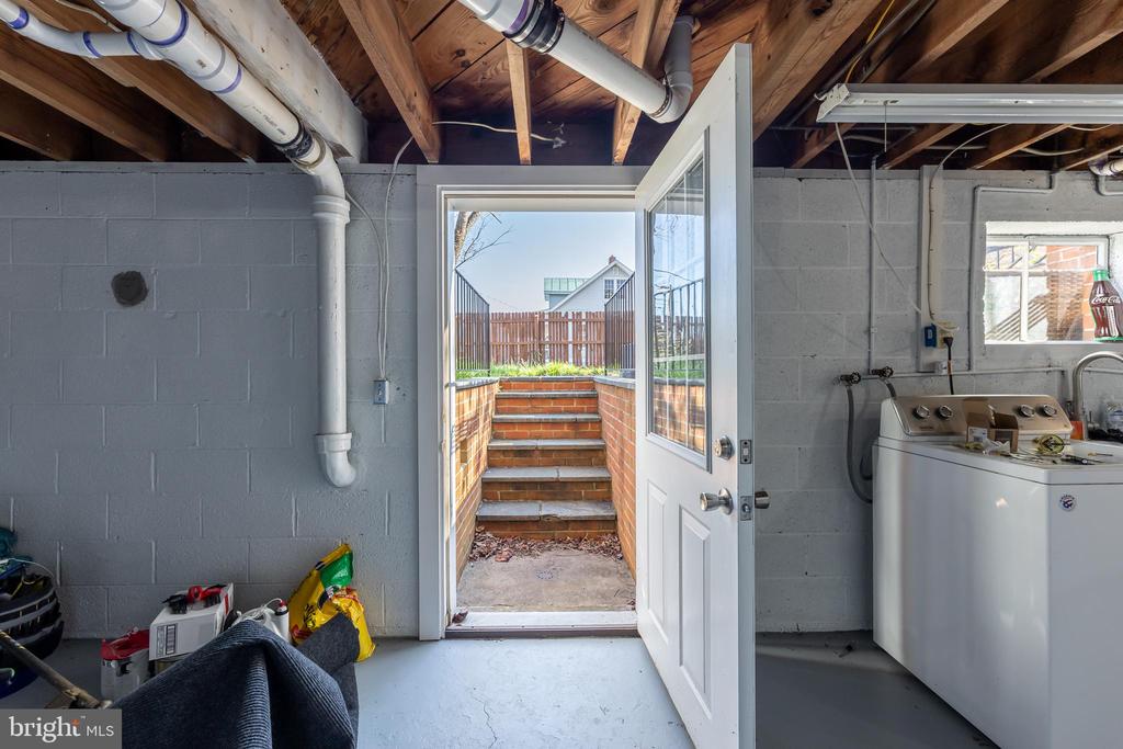 115 WASHINGTON ST, MADISON, Virginia 22727, 4 Bedrooms Bedrooms, ,2 BathroomsBathrooms,Residential,115 WASHINGTON ST,VAMA2002656 MLS # VAMA2002656