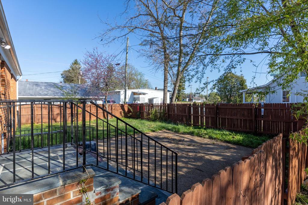 115 WASHINGTON ST, MADISON, Virginia 22727, 4 Bedrooms Bedrooms, ,2 BathroomsBathrooms,Residential,115 WASHINGTON ST,VAMA2002656 MLS # VAMA2002656