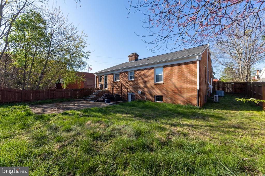 115 WASHINGTON ST, MADISON, Virginia 22727, 4 Bedrooms Bedrooms, ,2 BathroomsBathrooms,Residential,115 WASHINGTON ST,VAMA2002656 MLS # VAMA2002656