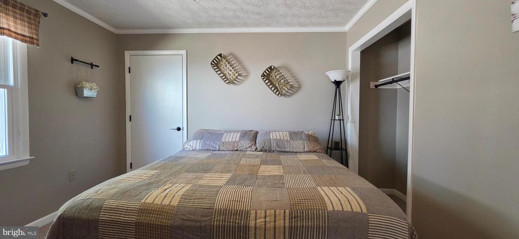 20 LAKEVIEW CIR, LOUISA, Virginia 23093, 3 Bedrooms Bedrooms, ,2 BathroomsBathrooms,Residential,20 LAKEVIEW CIR,VALA2009552 MLS # VALA2009552