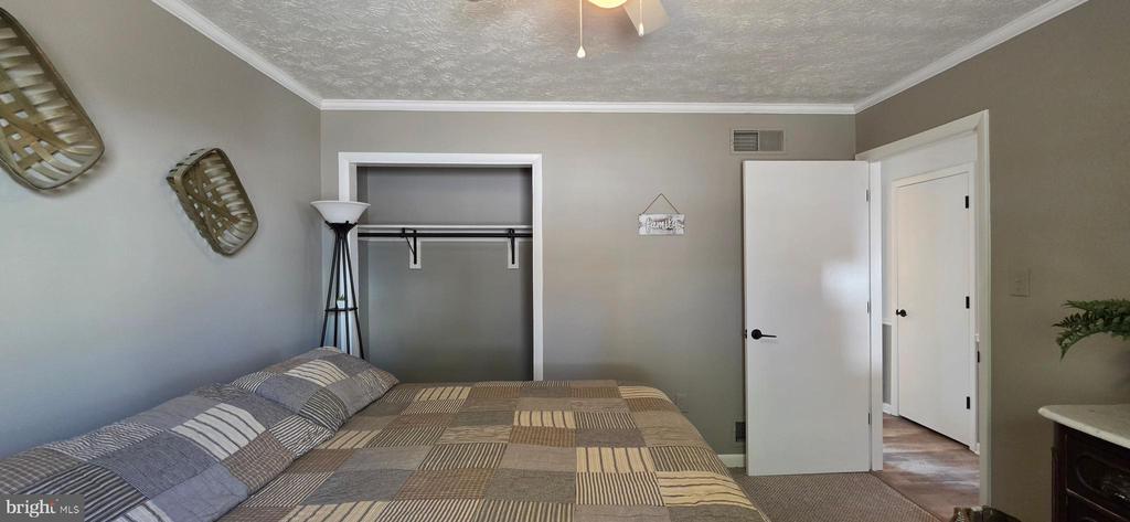 20 LAKEVIEW CIR, LOUISA, Virginia 23093, 3 Bedrooms Bedrooms, ,2 BathroomsBathrooms,Residential,20 LAKEVIEW CIR,VALA2009552 MLS # VALA2009552