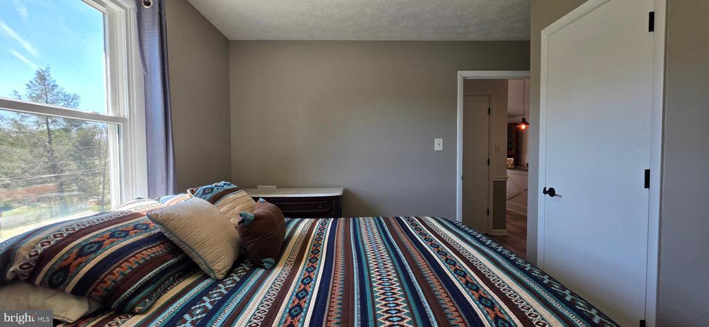 20 LAKEVIEW CIR, LOUISA, Virginia 23093, 3 Bedrooms Bedrooms, ,2 BathroomsBathrooms,Residential,20 LAKEVIEW CIR,VALA2009552 MLS # VALA2009552