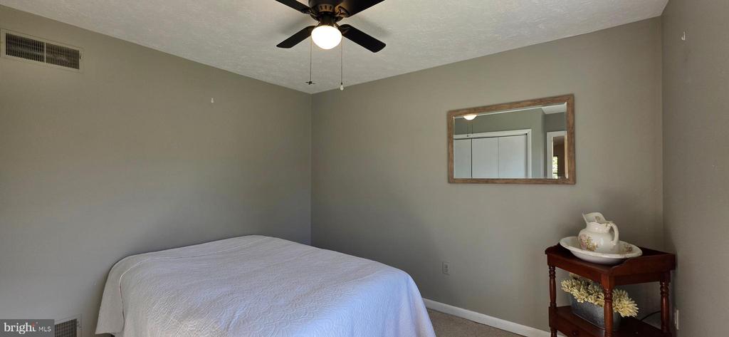 20 LAKEVIEW CIR, LOUISA, Virginia 23093, 3 Bedrooms Bedrooms, ,2 BathroomsBathrooms,Residential,20 LAKEVIEW CIR,VALA2009552 MLS # VALA2009552