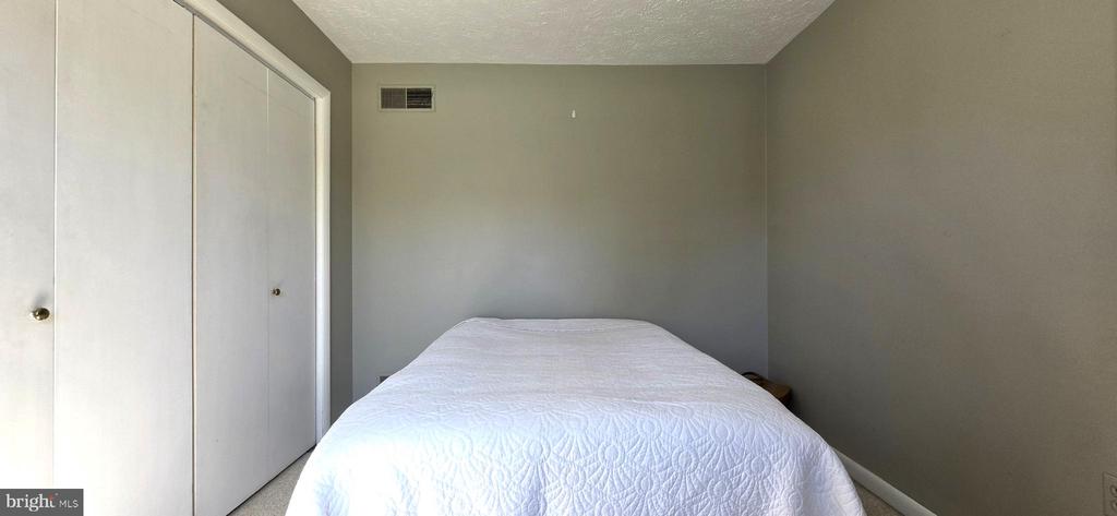 20 LAKEVIEW CIR, LOUISA, Virginia 23093, 3 Bedrooms Bedrooms, ,2 BathroomsBathrooms,Residential,20 LAKEVIEW CIR,VALA2009552 MLS # VALA2009552