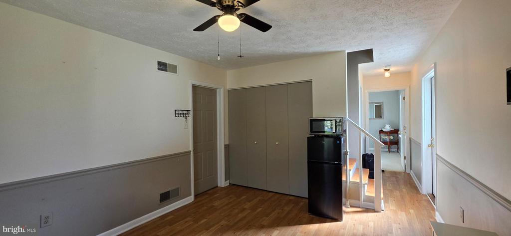 20 LAKEVIEW CIR, LOUISA, Virginia 23093, 3 Bedrooms Bedrooms, ,2 BathroomsBathrooms,Residential,20 LAKEVIEW CIR,VALA2009552 MLS # VALA2009552