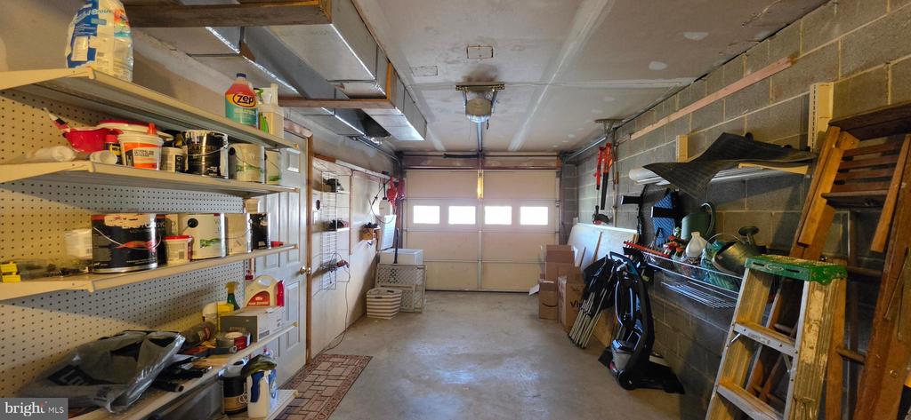 20 LAKEVIEW CIR, LOUISA, Virginia 23093, 3 Bedrooms Bedrooms, ,2 BathroomsBathrooms,Residential,20 LAKEVIEW CIR,VALA2009552 MLS # VALA2009552