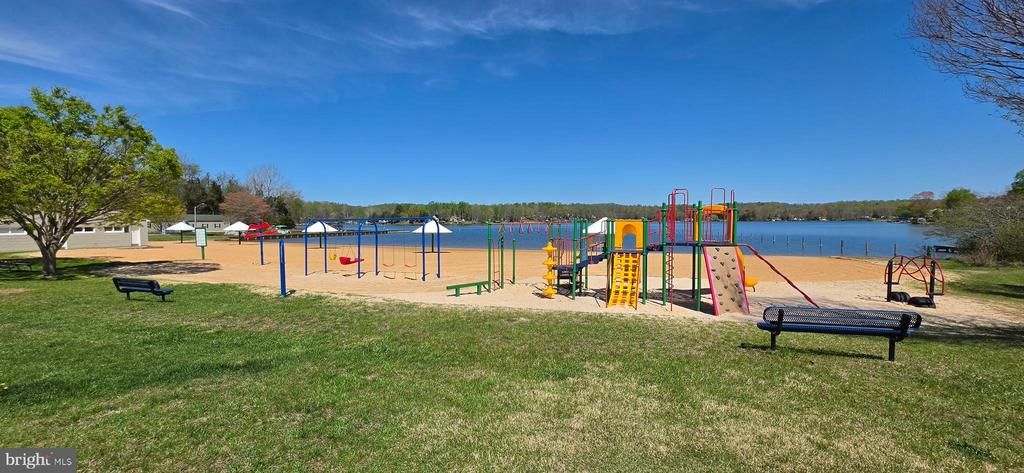 20 LAKEVIEW CIR, LOUISA, Virginia 23093, 3 Bedrooms Bedrooms, ,2 BathroomsBathrooms,Residential,20 LAKEVIEW CIR,VALA2009552 MLS # VALA2009552