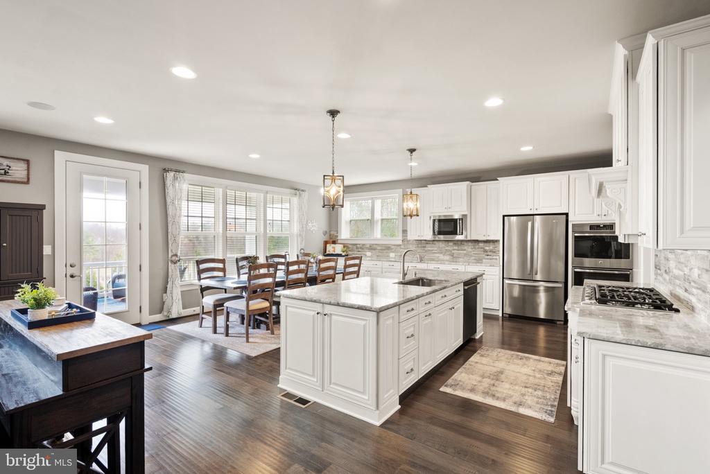 7765 WARRENTON CHASE DR, WARRENTON, Virginia, 5 Bedrooms Bedrooms, ,5 BathroomsBathrooms,Residential,7765 WARRENTON CHASE DR,VAFQ2021194 MLS # VAFQ2021194 7765 WARRENTON CHASE DR, WARRENTON, Virginia, 5 Bedrooms Bedrooms, ,5 BathroomsBathrooms,Residential,7765 WARRENTON CHASE DR,VAFQ2021194 MLS # VAFQ2021194