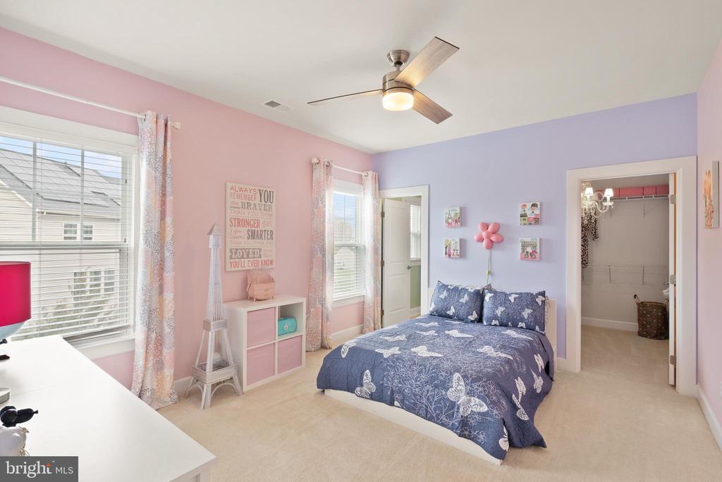 7765 WARRENTON CHASE DR, WARRENTON, Virginia, 5 Bedrooms Bedrooms, ,5 BathroomsBathrooms,Residential,7765 WARRENTON CHASE DR,VAFQ2021194 MLS # VAFQ2021194 7765 WARRENTON CHASE DR, WARRENTON, Virginia, 5 Bedrooms Bedrooms, ,5 BathroomsBathrooms,Residential,7765 WARRENTON CHASE DR,VAFQ2021194 MLS # VAFQ2021194