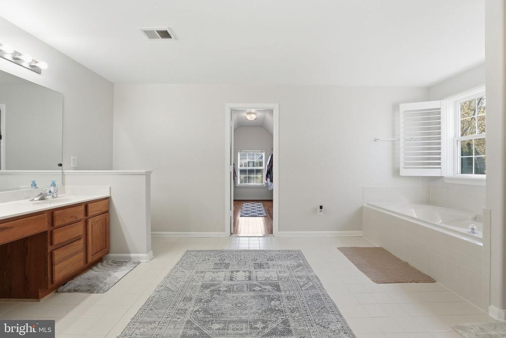 755 BLACK SWEEP RD, WARRENTON, Virginia 20186, 4 Bedrooms Bedrooms, ,3 BathroomsBathrooms,Residential,755 BLACK SWEEP RD,VAFQ2021280 MLS # VAFQ2021280