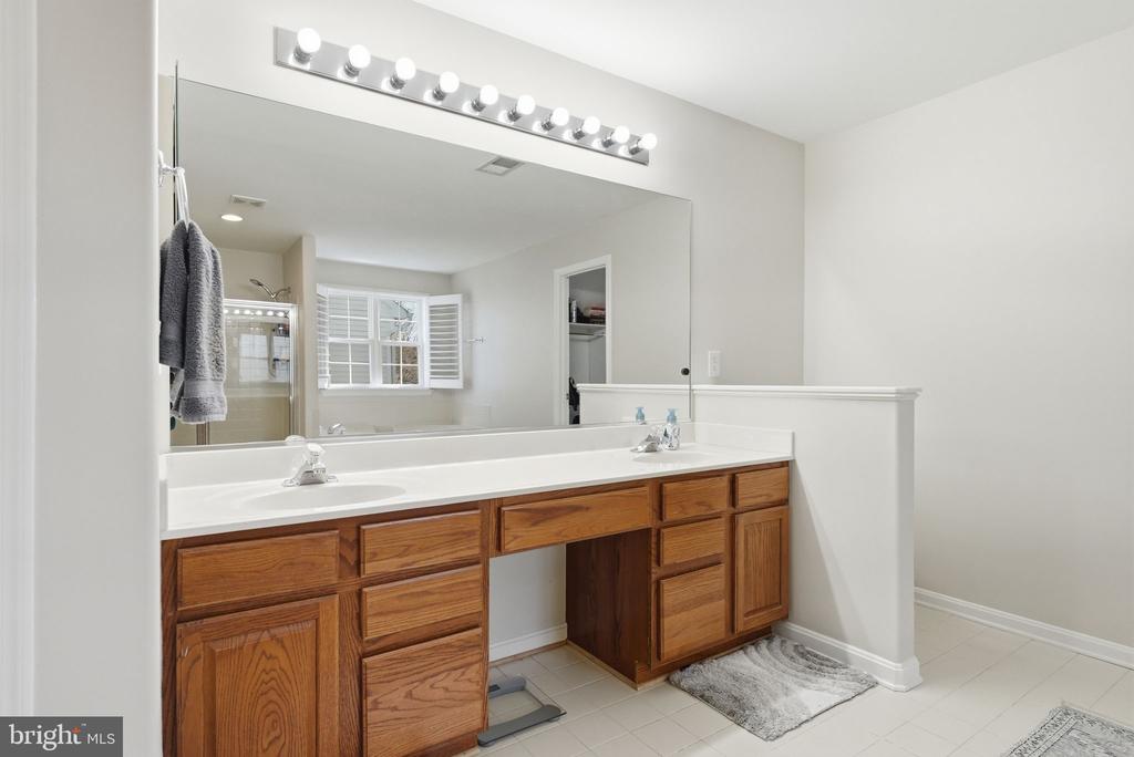 755 BLACK SWEEP RD, WARRENTON, Virginia 20186, 4 Bedrooms Bedrooms, ,3 BathroomsBathrooms,Residential,755 BLACK SWEEP RD,VAFQ2021280 MLS # VAFQ2021280