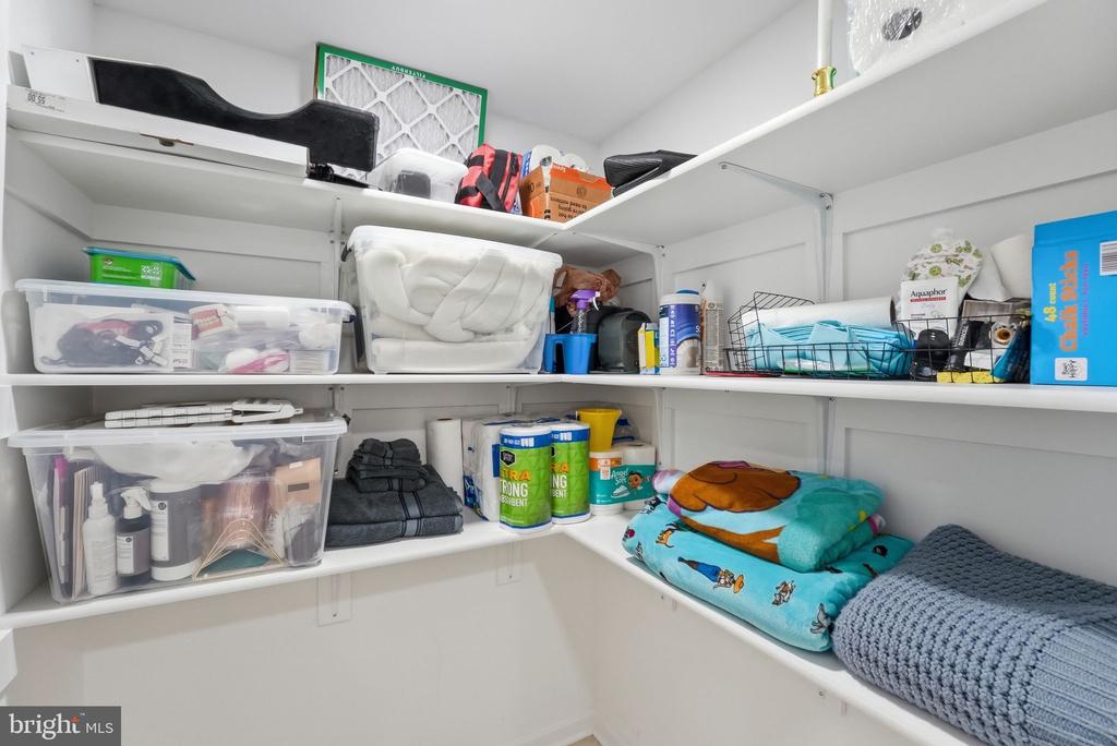 755 BLACK SWEEP RD, WARRENTON, Virginia 20186, 4 Bedrooms Bedrooms, ,3 BathroomsBathrooms,Residential,755 BLACK SWEEP RD,VAFQ2021280 MLS # VAFQ2021280