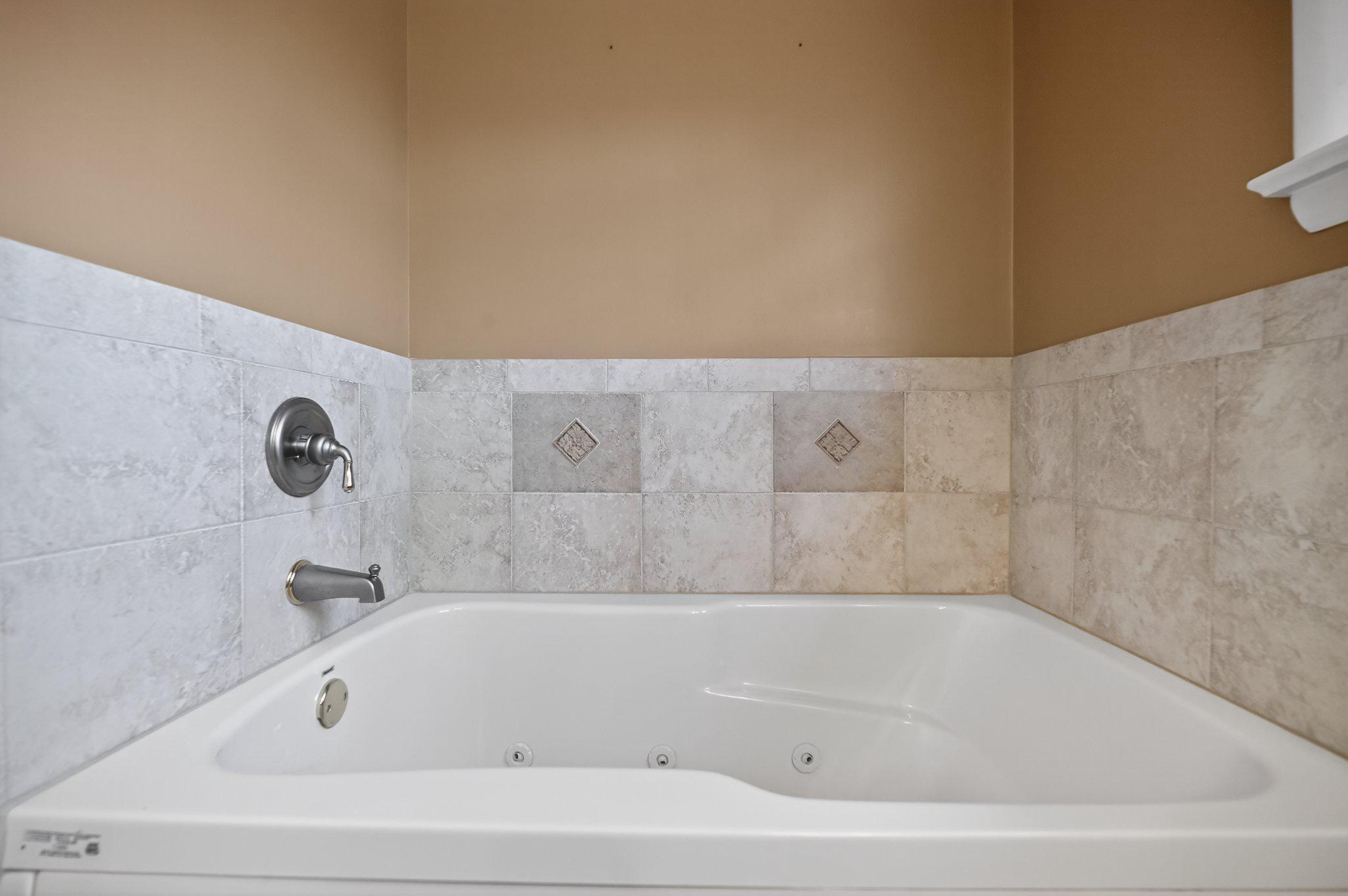 7391 BALDWIN RIDGE RD, WARRENTON, Virginia, 4 Bedrooms Bedrooms, ,3 BathroomsBathrooms,Residential,7391 BALDWIN RIDGE RD,VAFQ2021290 MLS # VAFQ2021290