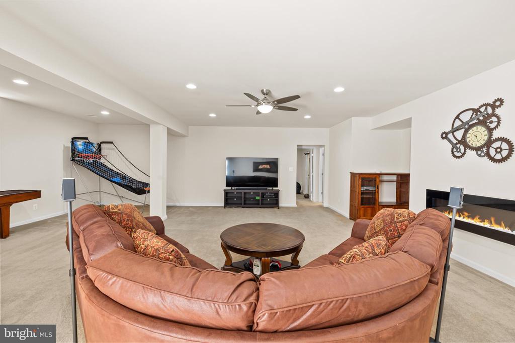 7153 COMRIE CT, WARRENTON, Virginia, 5 Bedrooms Bedrooms, ,4 BathroomsBathrooms,Residential,7153 COMRIE CT,VAFQ2021284 MLS # VAFQ2021284 7153 COMRIE CT, WARRENTON, Virginia, 5 Bedrooms Bedrooms, ,4 BathroomsBathrooms,Residential,7153 COMRIE CT,VAFQ2021284 MLS # VAFQ2021284