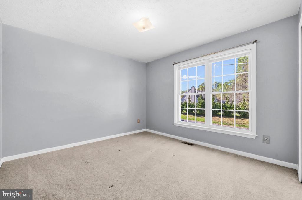 2616 RUFFIN DR, FREDERICKSBURG, Virginia 22408, 3 Bedrooms Bedrooms, ,2 BathroomsBathrooms,Residential,2616 RUFFIN DR,VASP2040022 MLS # VASP2040022