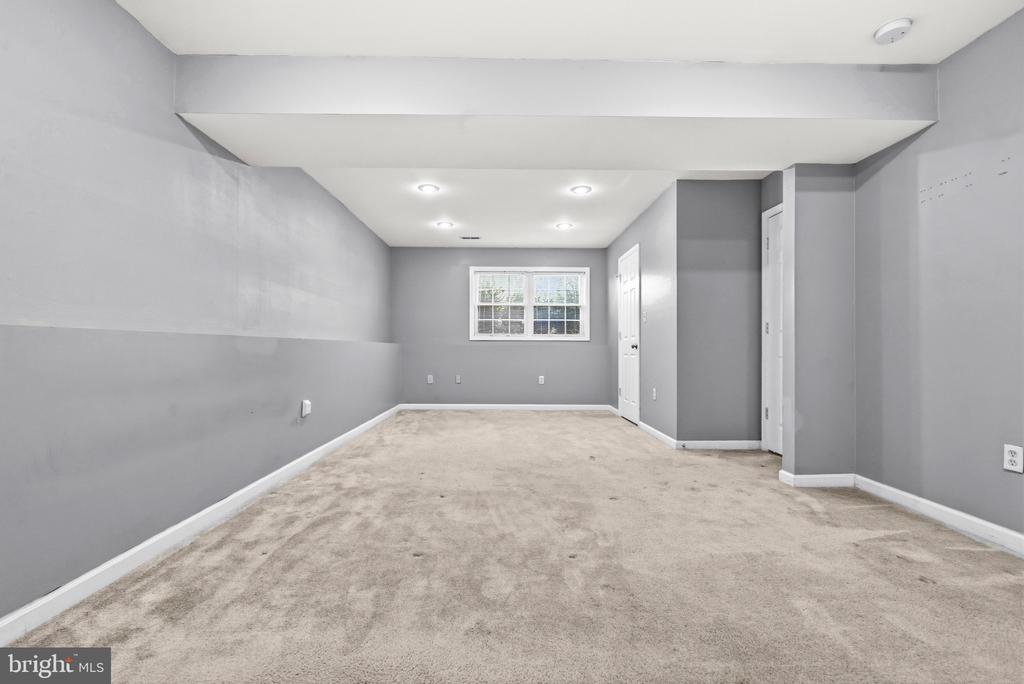 2616 RUFFIN DR, FREDERICKSBURG, Virginia 22408, 3 Bedrooms Bedrooms, ,2 BathroomsBathrooms,Residential,2616 RUFFIN DR,VASP2040022 MLS # VASP2040022