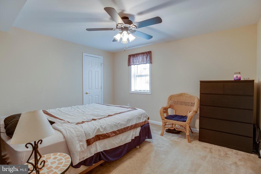 101 SAYLERS CREEK RD, LOCUST GROVE, Virginia 22508, 5 Bedrooms Bedrooms, ,3 BathroomsBathrooms,Residential,101 SAYLERS CREEK RD,VAOR2013538 MLS # VAOR2013538