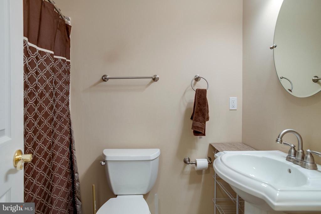 101 SAYLERS CREEK RD, LOCUST GROVE, Virginia 22508, 5 Bedrooms Bedrooms, ,3 BathroomsBathrooms,Residential,101 SAYLERS CREEK RD,VAOR2013538 MLS # VAOR2013538