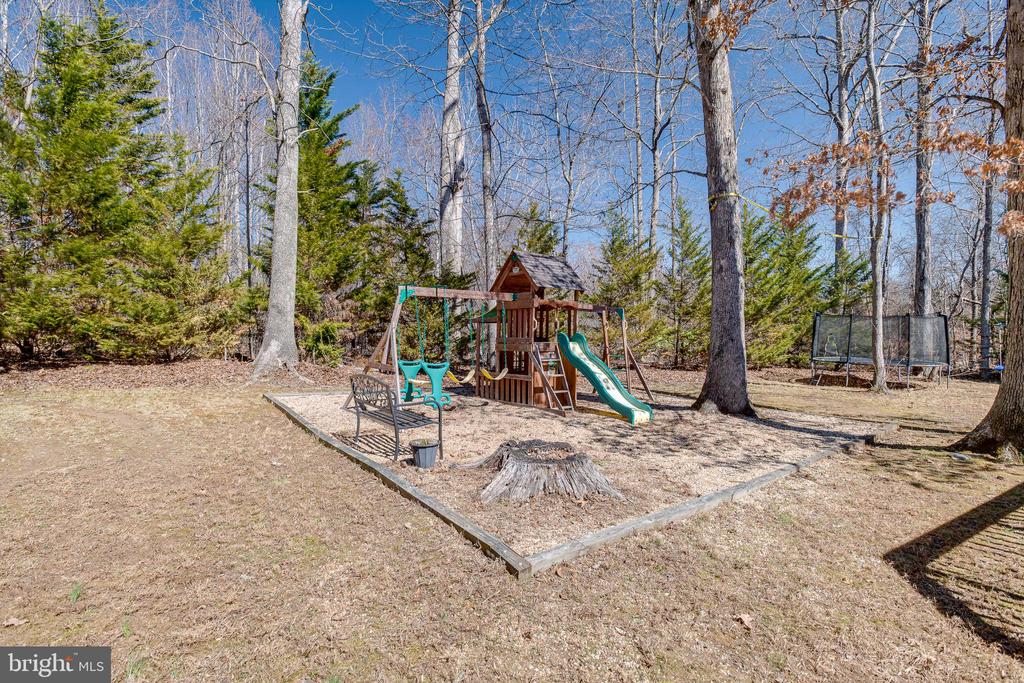 101 SAYLERS CREEK RD, LOCUST GROVE, Virginia 22508, 5 Bedrooms Bedrooms, ,3 BathroomsBathrooms,Residential,101 SAYLERS CREEK RD,VAOR2013538 MLS # VAOR2013538