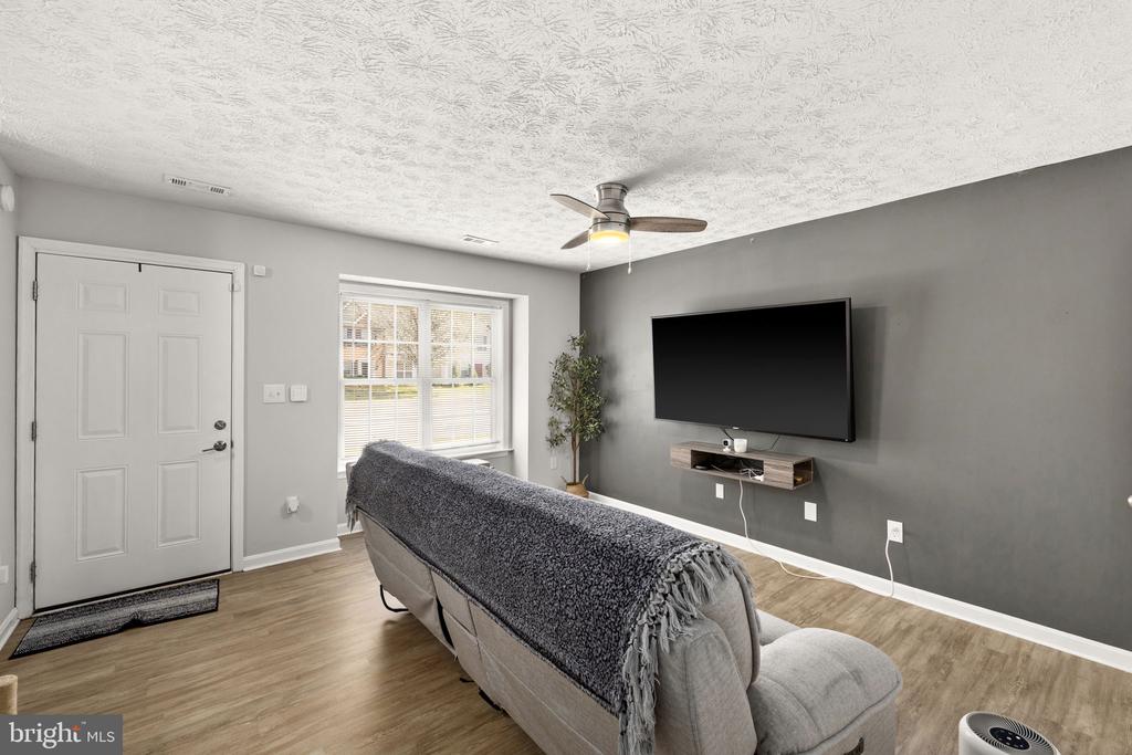 10612 BOXMEER CT, FREDERICKSBURG, Virginia 22408, 3 Bedrooms Bedrooms, ,1 BathroomBathrooms,Residential,10612 BOXMEER CT,VASP2040152 MLS # VASP2040152