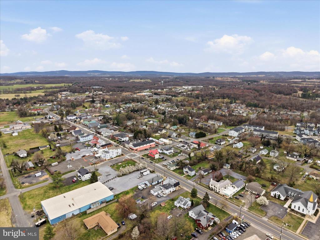 3586 STEPHENSONS HILL LN, MARSHALL, Virginia, 4 Bedrooms Bedrooms, ,3 BathroomsBathrooms,Residential,3586 STEPHENSONS HILL LN,VAFQ2021020 MLS # VAFQ2021020