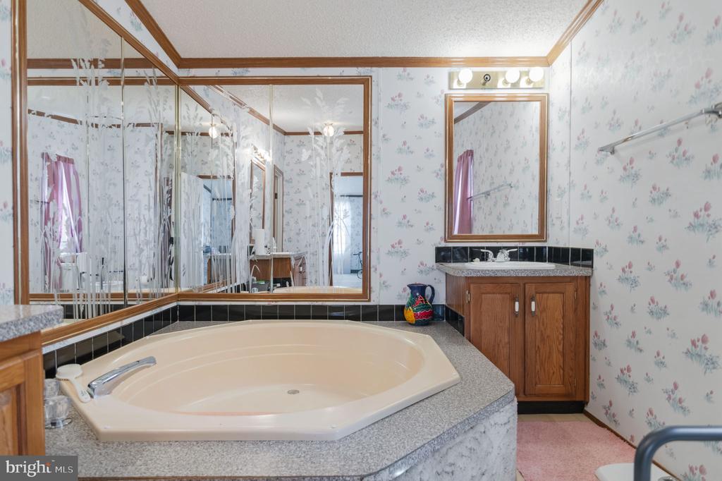 19341 LAHORE RD, ORANGE, Virginia 22960, 3 Bedrooms Bedrooms, ,2 BathroomsBathrooms,Residential,19341 LAHORE RD,VAOR2013668 MLS # VAOR2013668