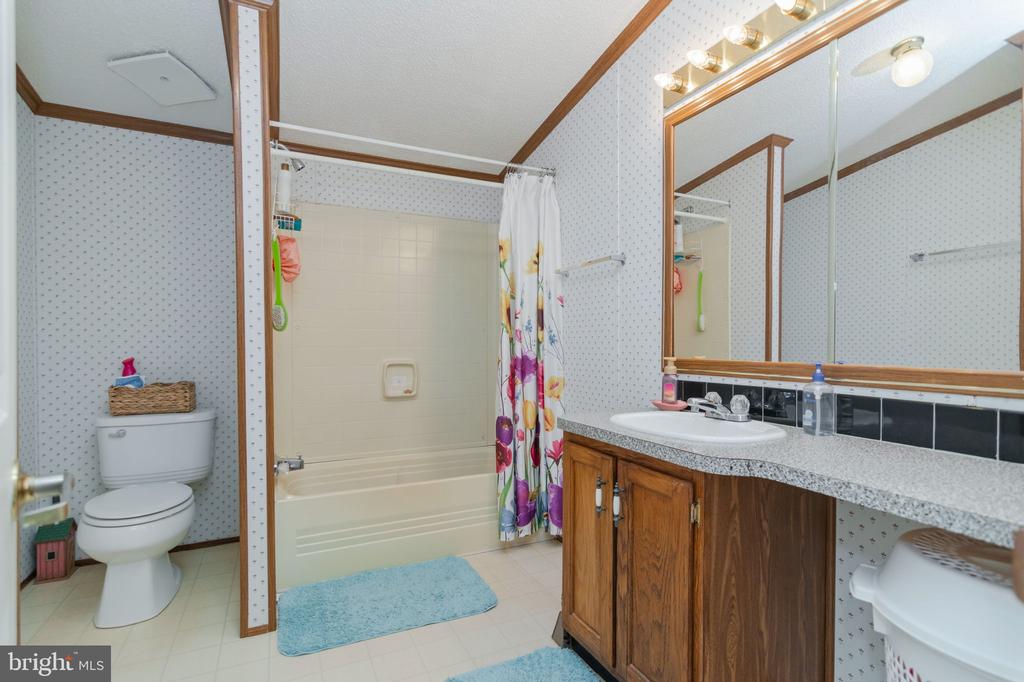 19341 LAHORE RD, ORANGE, Virginia 22960, 3 Bedrooms Bedrooms, ,2 BathroomsBathrooms,Residential,19341 LAHORE RD,VAOR2013668 MLS # VAOR2013668