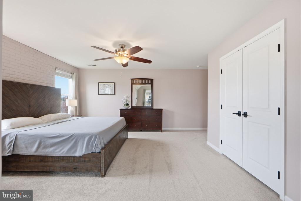 2513 CORNELL DR, FREDERICKSBURG, Virginia 22408, 5 Bedrooms Bedrooms, ,2 BathroomsBathrooms,Residential,2513 CORNELL DR,VASP2040342 MLS # VASP2040342 2513 CORNELL DR, FREDERICKSBURG, Virginia 22408, 5 Bedrooms Bedrooms, ,2 BathroomsBathrooms,Residential,2513 CORNELL DR,VASP2040342 MLS # VASP2040342