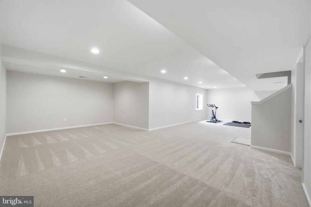 2513 CORNELL DR, FREDERICKSBURG, Virginia 22408, 5 Bedrooms Bedrooms, ,2 BathroomsBathrooms,Residential,2513 CORNELL DR,VASP2040342 MLS # VASP2040342 2513 CORNELL DR, FREDERICKSBURG, Virginia 22408, 5 Bedrooms Bedrooms, ,2 BathroomsBathrooms,Residential,2513 CORNELL DR,VASP2040342 MLS # VASP2040342