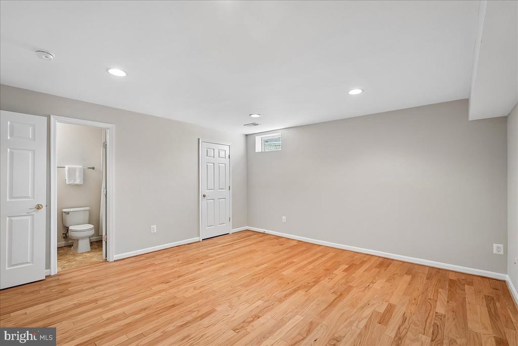 6854 AVERBACH CT, WARRENTON, Virginia, 3 Bedrooms Bedrooms, ,3 BathroomsBathrooms,Residential,6854 AVERBACH CT,VAFQ2021084 MLS # VAFQ2021084 6854 AVERBACH CT, WARRENTON, Virginia, 3 Bedrooms Bedrooms, ,3 BathroomsBathrooms,Residential,6854 AVERBACH CT,VAFQ2021084 MLS # VAFQ2021084