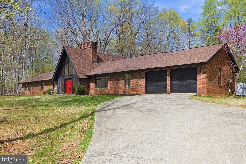 9313 BELLWOOD DR, FREDERICKSBURG, Virginia 22407, 5 Bedrooms Bedrooms, ,3 BathroomsBathrooms,Residential,9313 BELLWOOD DR,VASP2040054 MLS # VASP2040054 9313 BELLWOOD DR, FREDERICKSBURG, Virginia 22407, 5 Bedrooms Bedrooms, ,3 BathroomsBathrooms,Residential,9313 BELLWOOD DR,VASP2040054 MLS # VASP2040054