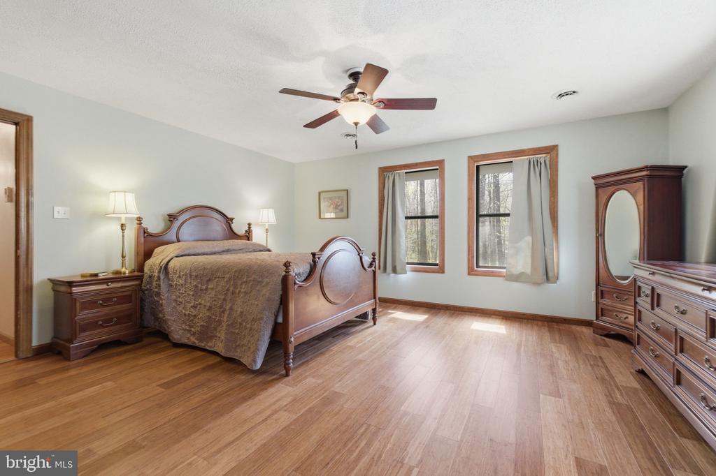 9313 BELLWOOD DR, FREDERICKSBURG, Virginia 22407, 5 Bedrooms Bedrooms, ,3 BathroomsBathrooms,Residential,9313 BELLWOOD DR,VASP2040054 MLS # VASP2040054 9313 BELLWOOD DR, FREDERICKSBURG, Virginia 22407, 5 Bedrooms Bedrooms, ,3 BathroomsBathrooms,Residential,9313 BELLWOOD DR,VASP2040054 MLS # VASP2040054