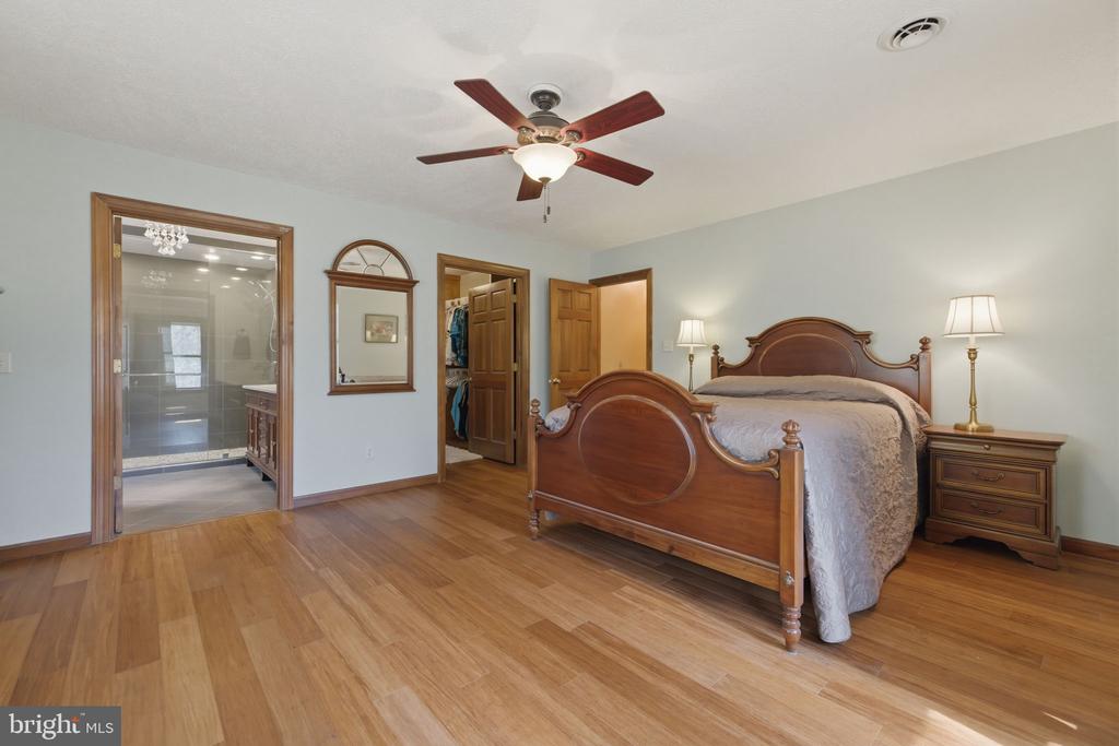 9313 BELLWOOD DR, FREDERICKSBURG, Virginia 22407, 5 Bedrooms Bedrooms, ,3 BathroomsBathrooms,Residential,9313 BELLWOOD DR,VASP2040054 MLS # VASP2040054 9313 BELLWOOD DR, FREDERICKSBURG, Virginia 22407, 5 Bedrooms Bedrooms, ,3 BathroomsBathrooms,Residential,9313 BELLWOOD DR,VASP2040054 MLS # VASP2040054