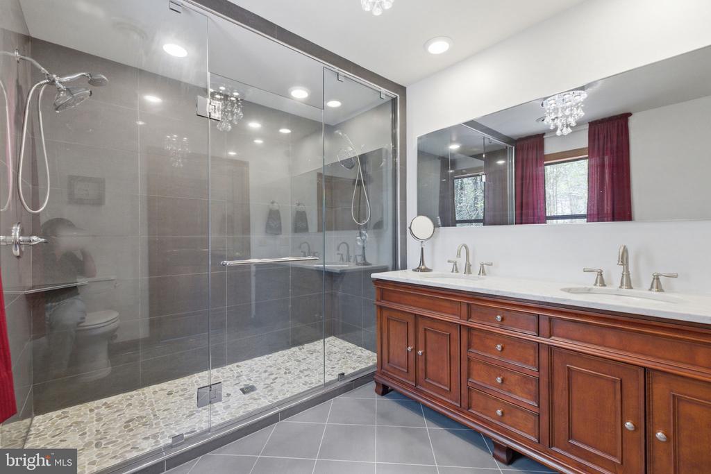 9313 BELLWOOD DR, FREDERICKSBURG, Virginia 22407, 5 Bedrooms Bedrooms, ,3 BathroomsBathrooms,Residential,9313 BELLWOOD DR,VASP2040054 MLS # VASP2040054 9313 BELLWOOD DR, FREDERICKSBURG, Virginia 22407, 5 Bedrooms Bedrooms, ,3 BathroomsBathrooms,Residential,9313 BELLWOOD DR,VASP2040054 MLS # VASP2040054