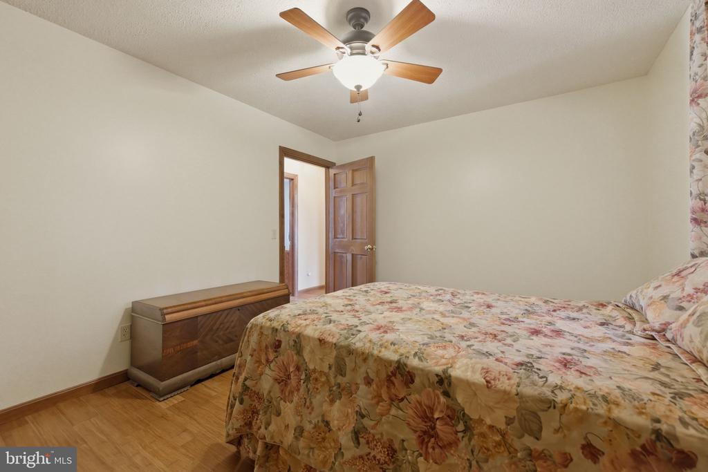 9313 BELLWOOD DR, FREDERICKSBURG, Virginia 22407, 5 Bedrooms Bedrooms, ,3 BathroomsBathrooms,Residential,9313 BELLWOOD DR,VASP2040054 MLS # VASP2040054 9313 BELLWOOD DR, FREDERICKSBURG, Virginia 22407, 5 Bedrooms Bedrooms, ,3 BathroomsBathrooms,Residential,9313 BELLWOOD DR,VASP2040054 MLS # VASP2040054