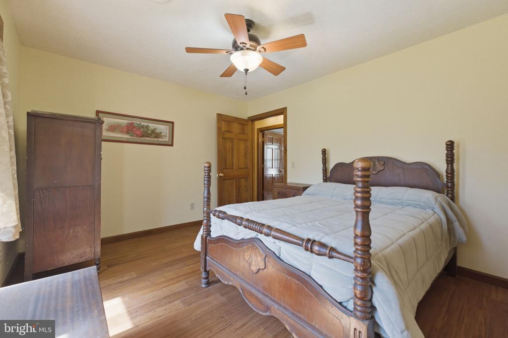 9313 BELLWOOD DR, FREDERICKSBURG, Virginia 22407, 5 Bedrooms Bedrooms, ,3 BathroomsBathrooms,Residential,9313 BELLWOOD DR,VASP2040054 MLS # VASP2040054 9313 BELLWOOD DR, FREDERICKSBURG, Virginia 22407, 5 Bedrooms Bedrooms, ,3 BathroomsBathrooms,Residential,9313 BELLWOOD DR,VASP2040054 MLS # VASP2040054