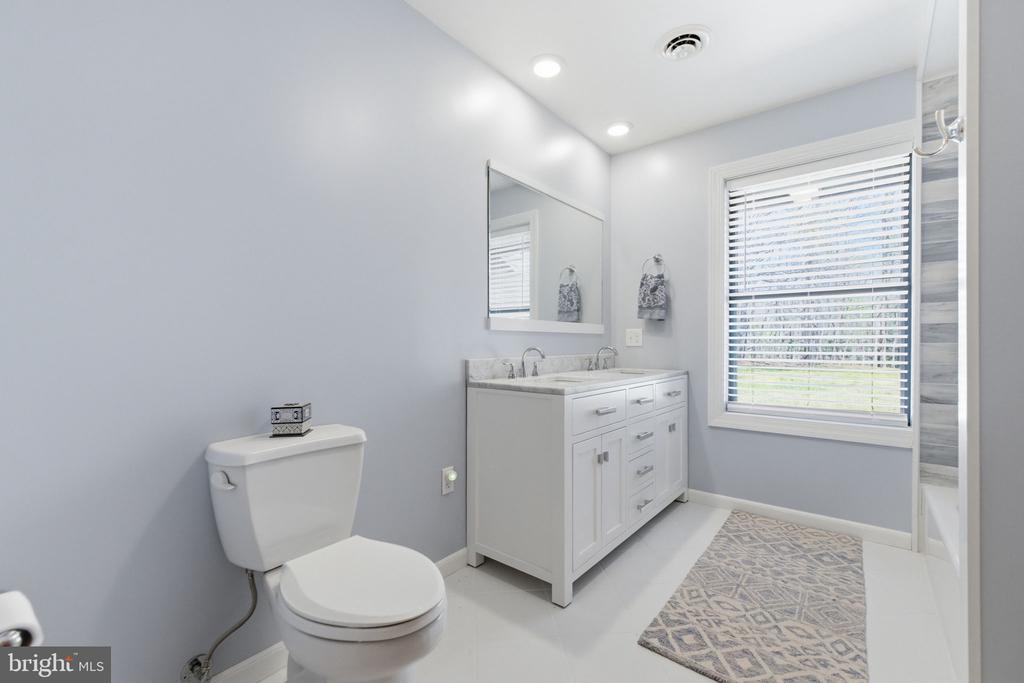 9313 BELLWOOD DR, FREDERICKSBURG, Virginia 22407, 5 Bedrooms Bedrooms, ,3 BathroomsBathrooms,Residential,9313 BELLWOOD DR,VASP2040054 MLS # VASP2040054 9313 BELLWOOD DR, FREDERICKSBURG, Virginia 22407, 5 Bedrooms Bedrooms, ,3 BathroomsBathrooms,Residential,9313 BELLWOOD DR,VASP2040054 MLS # VASP2040054